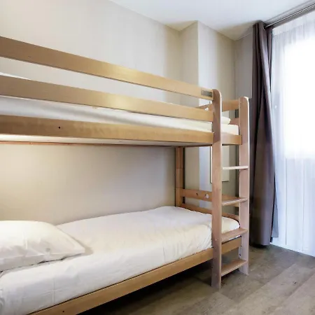 New And Modern On With Swimming Pool In The Praloup Ski Area Appartement